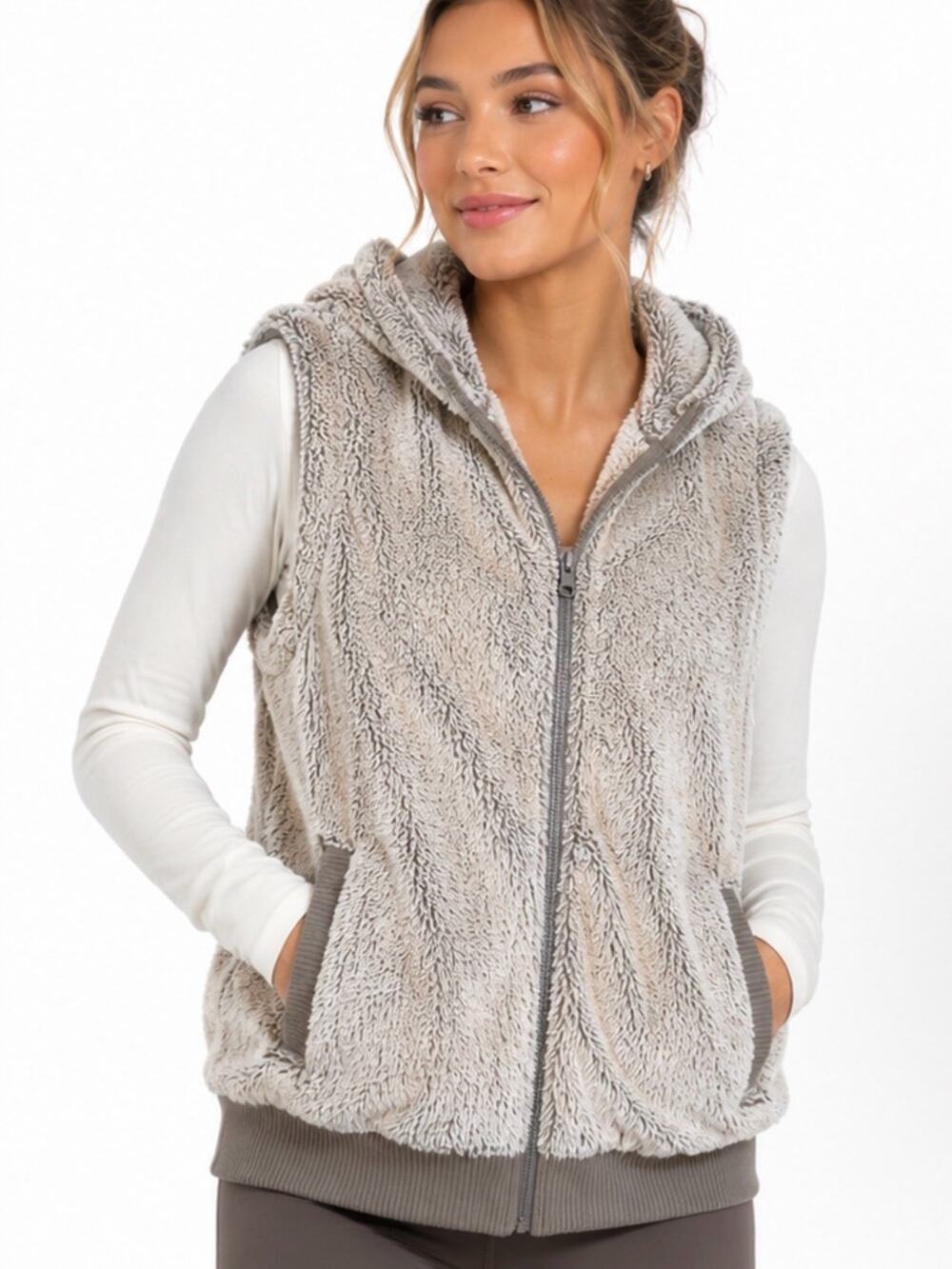 Patagonia Fleece Vest Women’s Large Hooded Full Zip Sherpa Fuzzy Gray